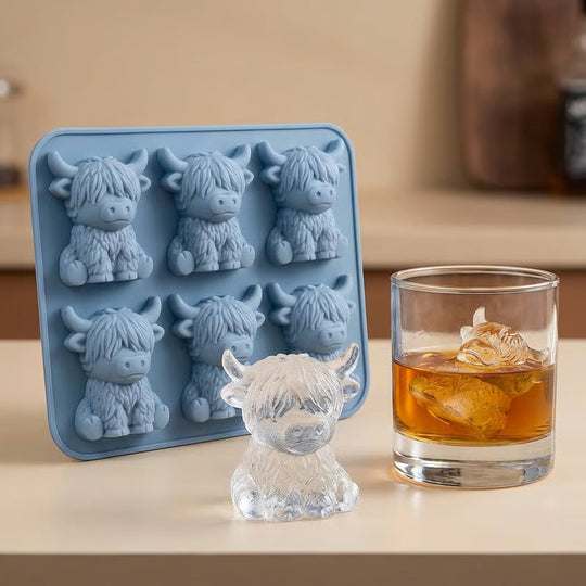 Highland Cow Ice Cube Mold - Adorable 3D Silicone Tray for Drinks & Parties