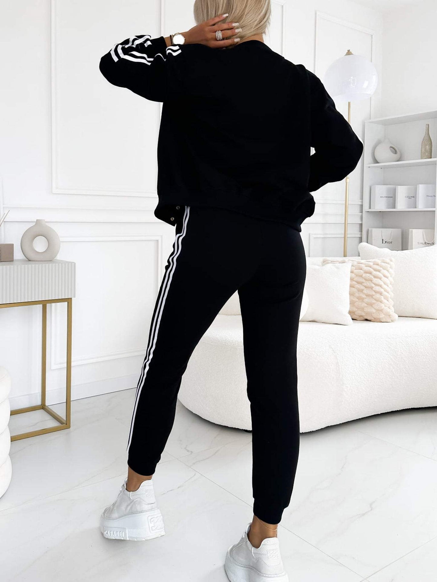 ✨New products on offer ✨Women's three-piece baseball jacket and pants set