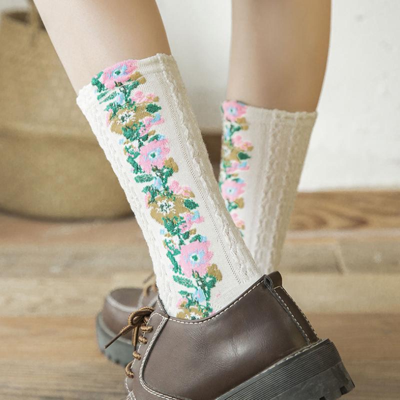 🎅Xmas Hot Sales - Vintage Embroidered Floral Socks(5 pairs)