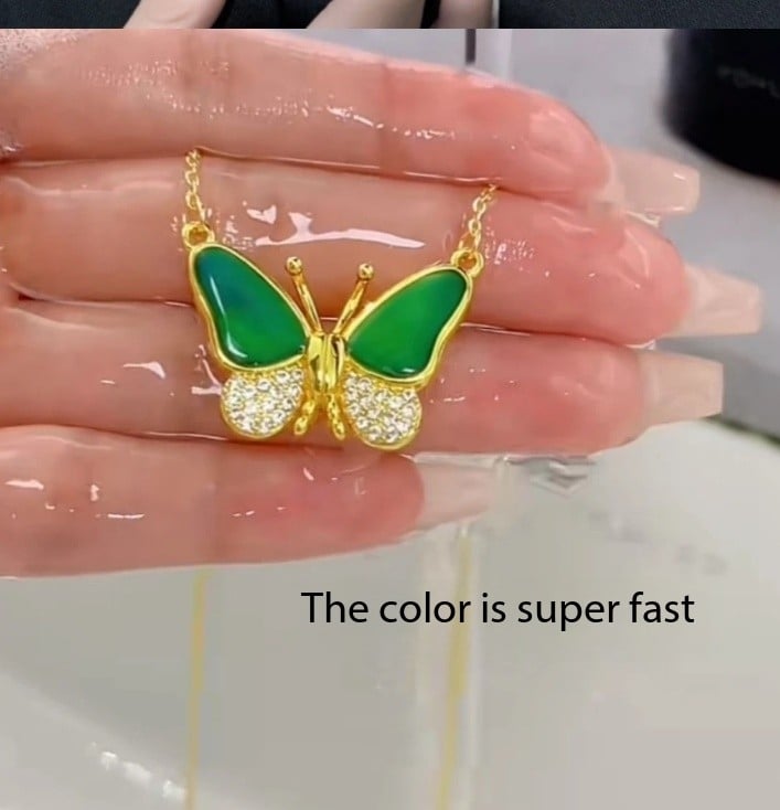 Hot Sale🔥Magnetic Gradient Gemstone Butterfly Necklace