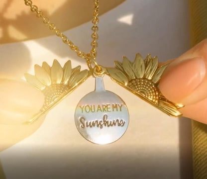 🔥🌞"You Are My Sunshine" Sunflower Necklace With Gift Box🌻