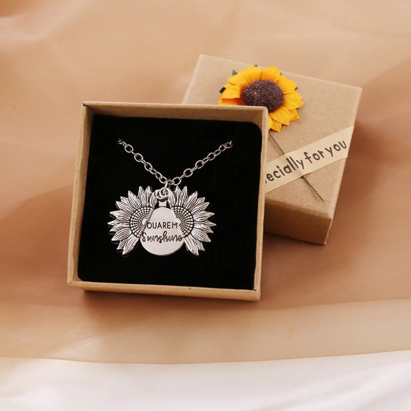 🔥🌞"You Are My Sunshine" Sunflower Necklace With Gift Box🌻