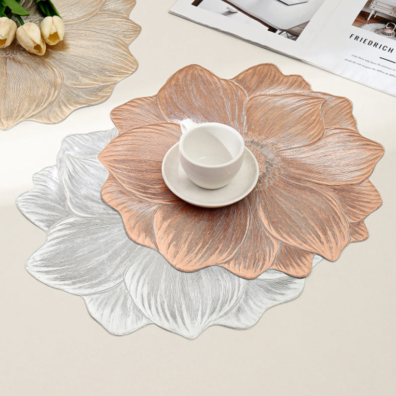 Lotus-Shaped Heat-Resistant and Washable Placemat