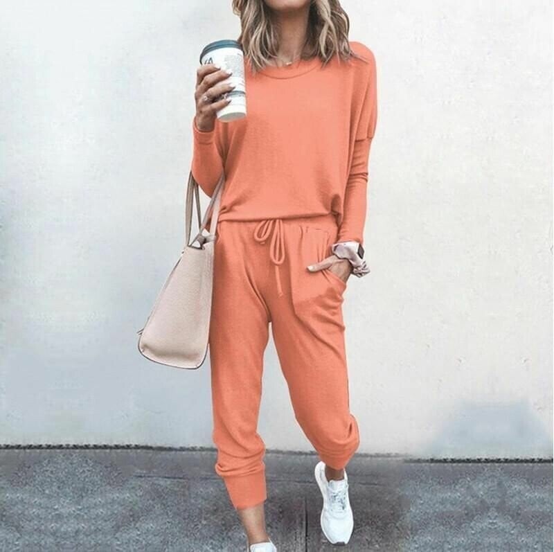 Elegant Women’s Two-Piece Outfit: Top + Pants