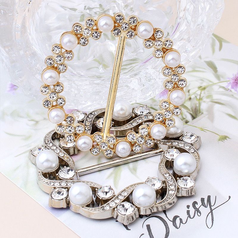 [Buy 1 Get 1 Free] Classic All-match Pearl Rhinestone Buckles