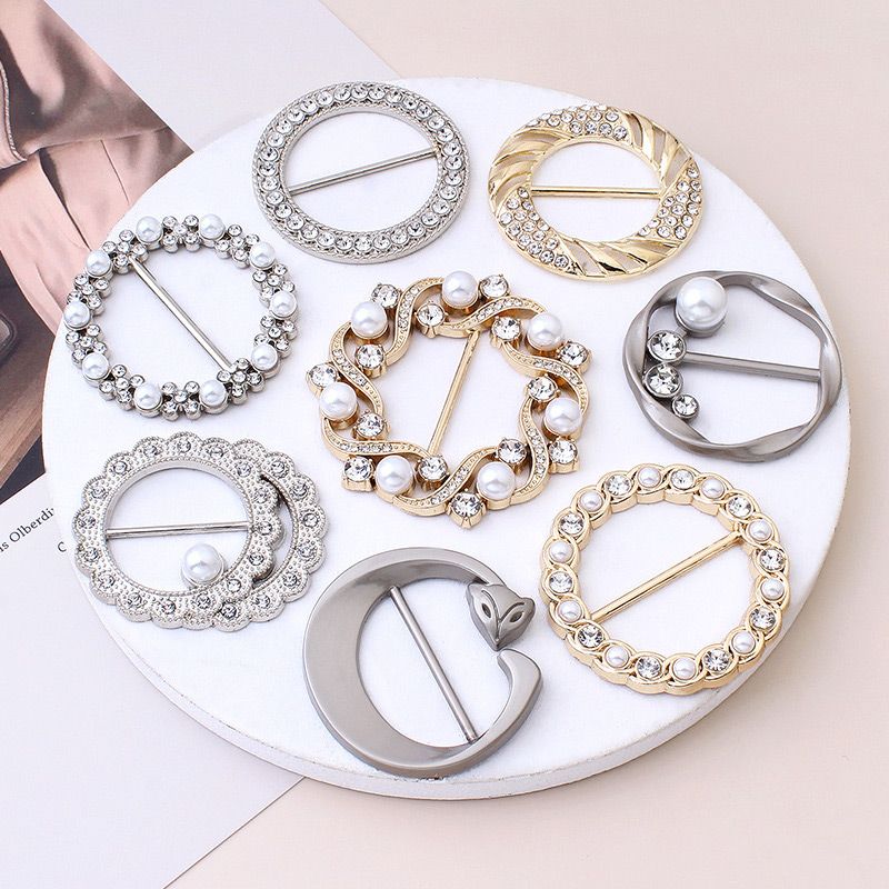 [Buy 1 Get 1 Free] Classic All-match Pearl Rhinestone Buckles