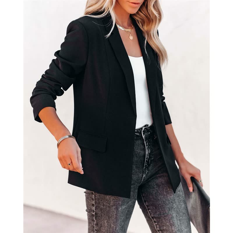 Long-sleeved blazer with a slim fit