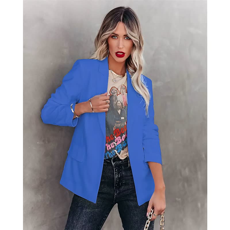 Long-sleeved blazer with a slim fit