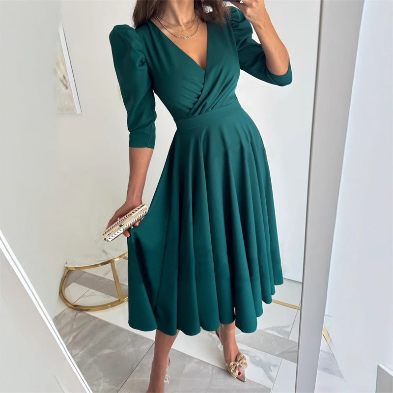 Women's V-Neck Pleated Waist-slimming Midi Dress