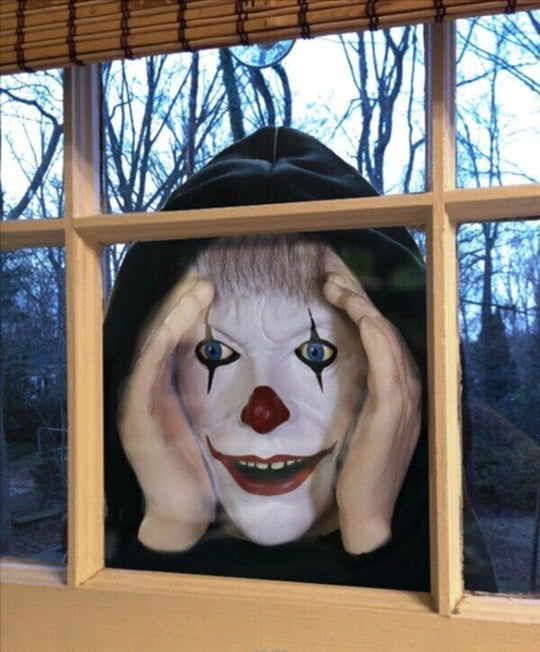 Scary Peeper Creeper 😱